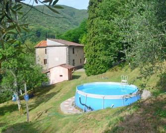 Moscatino Cottage - sleeps 3 (1 Bedroom) - Boveglio - Piscina