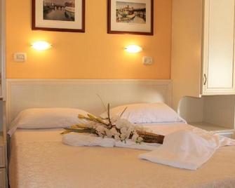 Di Matteo Hotel - Roseto degli Abruzzi - Bedroom