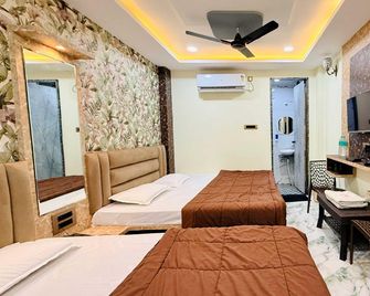 Hotel Lakhdatar - Omkareshwar - Bedroom