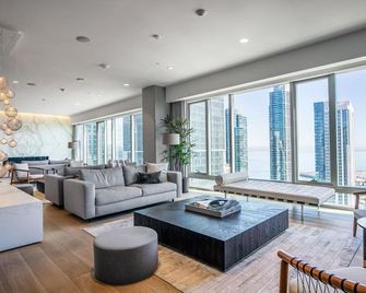 Bright Rincon Hill 2BR w/ Rooftop, Hot Tub, nr. SV, by Blueground - San Francisco - Lounge