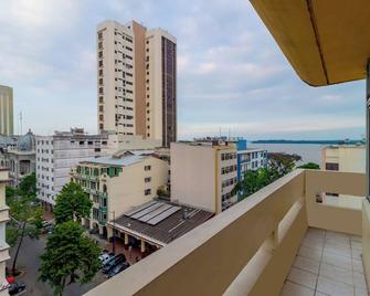 Hotel Malecon Inn - Guayaquil - Varanda