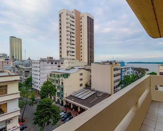 Hotel Malecon Inn - Guayaquil - Balcone