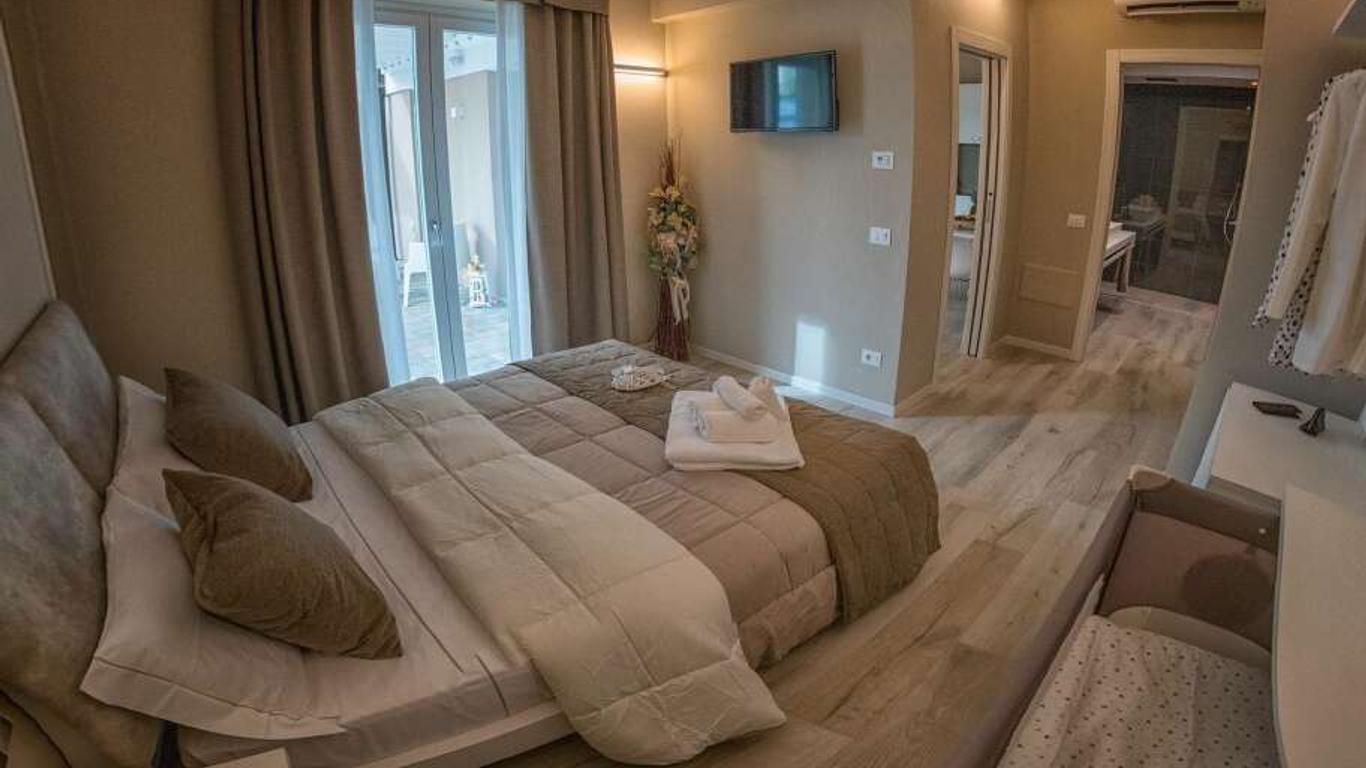 Aurora Aparthotel
