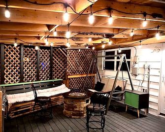 4 Bedroom, Hot Tub, Relaxing, No Cleaning Fee - Cheyenne - Lounge