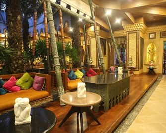 Sawasdee Village - קארון - לובי