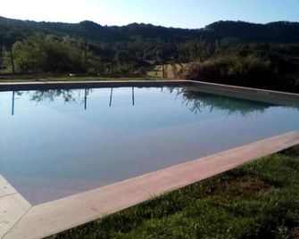Mas la Serra - Rupit y Pruït - Piscina