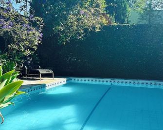 Aconchegante Quarto Solteiro no Jd Marajoara - São Paulo - Piscina