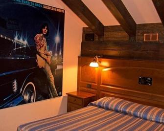 Hotel California - Ayas - Bedroom