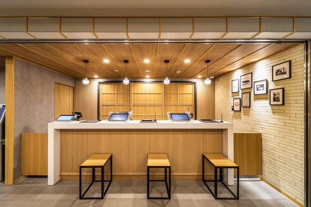 Super Hotel Yamaguchi Yuda Hot Springs - Yamaguchi - Front desk