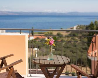 Sunrise Resort Hotel - Míthymna - Balkón