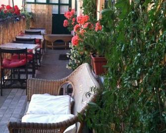 Ripa Del Naviglio - Milan - Patio