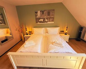 Trattoria & Apartments - Casa da Enzo - Goslar - Soverom