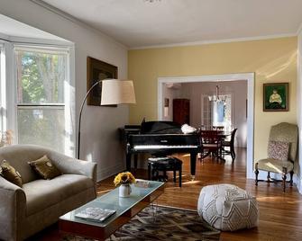 Historic Oak Park Home - Oak Park - Living room