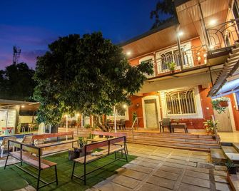 Flora Ecostay Resort and Spa Lonavala - Lonavala