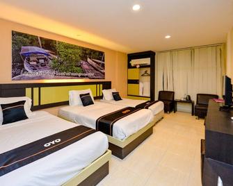 OYO 2487 Sampurna Jaya Hotel - Tanjung Pinang - Chambre