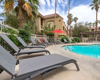 Best Western Plus Palm Desert Resort - פאלם דזרט - בריכה