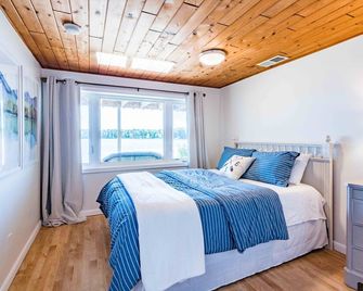 Haven on Hartley I A Little Haven Beach 5 Mins from Town - Brainerd - Bedroom