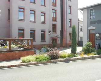 Hotel Na Kafkove - Ostrava - Building