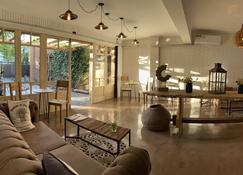 Oeste suites - Mendoza - Sala de estar