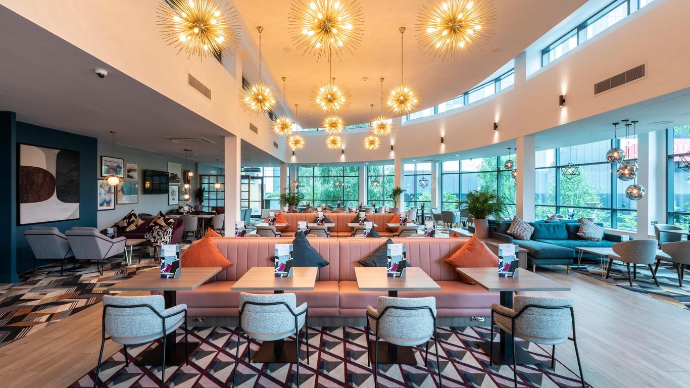 كراون بلازا بيرمينغهامي نيكي باي آيتش جي