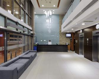 فندق سيتي ماكس الشارقة - الشارقة - ردهة