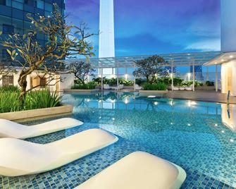 Oasia Suites Kuala Lumpur - Kuala Lumpur - Pool