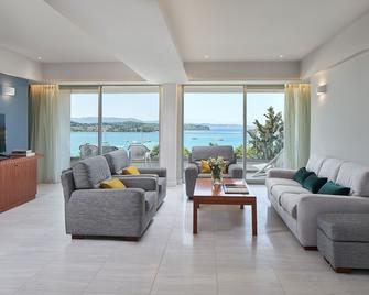 Aks Porto Heli Hotel - Porto Cheli - Living room
