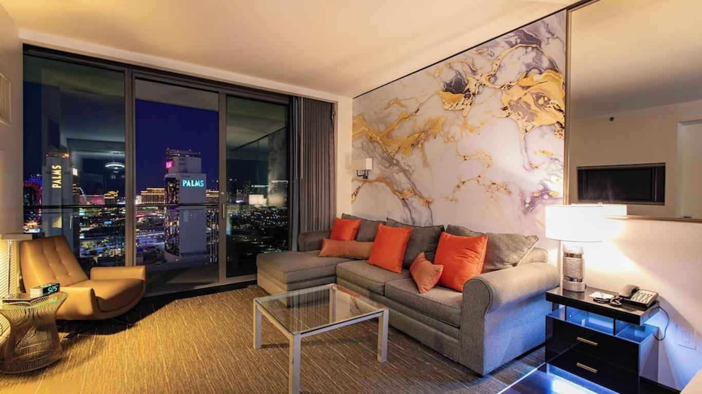 Ava Suite 37th Flr Strip View Balcony Palms Place