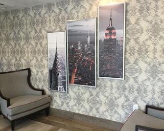 Ramada by Wyndham Bronx Terminal - Bronx
