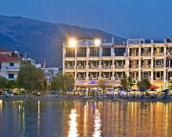 Trokadero Hotel - Itéa - Gebouw