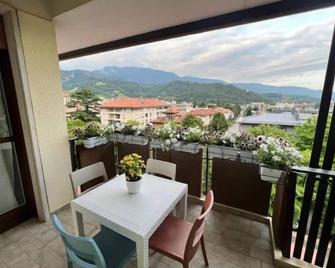 View lovely 3bed-2bath condo full furnished. - Vittorio Veneto - Balcone