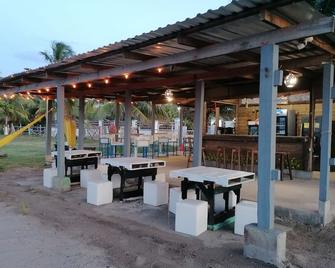 Hostal Rudy's Beach - Puerto Cortés - Patio