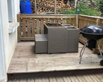 Appartement Avec Terrasse, 10 Minutes de l Alpes d Huez - La Garde - Balcón