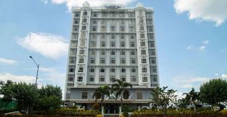 Microtel by Wyndham Mall of Asia - Pasay - Edificio