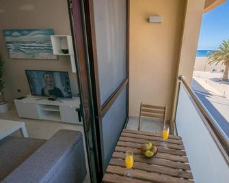 Viviendas Vacacionales Amanay - Gran Tarajal - Balcón
