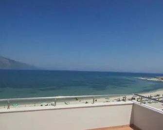 Blue Paradise Hotel - Orikum - Beach