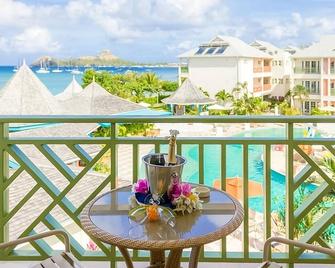 Enjoy A Hassle-Free And Suiting Stay! Direct Beach Access, Free Parking, Pool - Gros Islet
