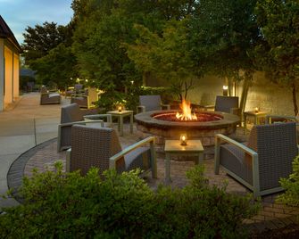 Courtyard by Marriott Frederick - Frederick - Патіо