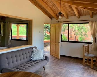Brisas de Sol Casas en el bosque - Pátzcuaro - Living room