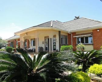 Carpe Diem Guesthouse - Entebbe - Edificio