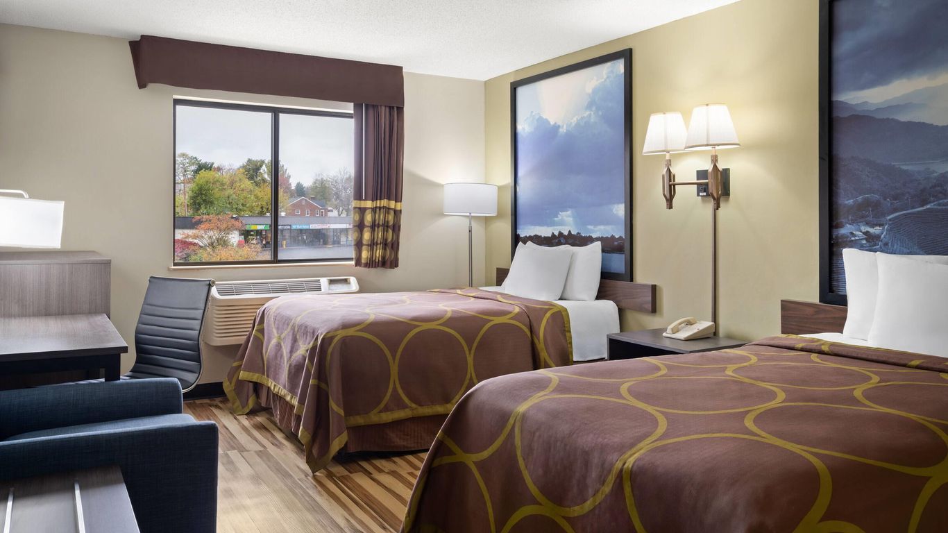 Super 8 by Wyndham Hagerstown I-70