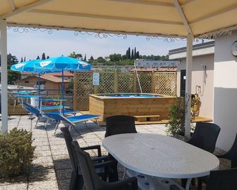 Albergo Al Cacciatore - Desenzano del Garda - Balcón
