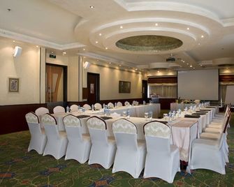 Elite Resort & Spa - Manama - Salle de réunion