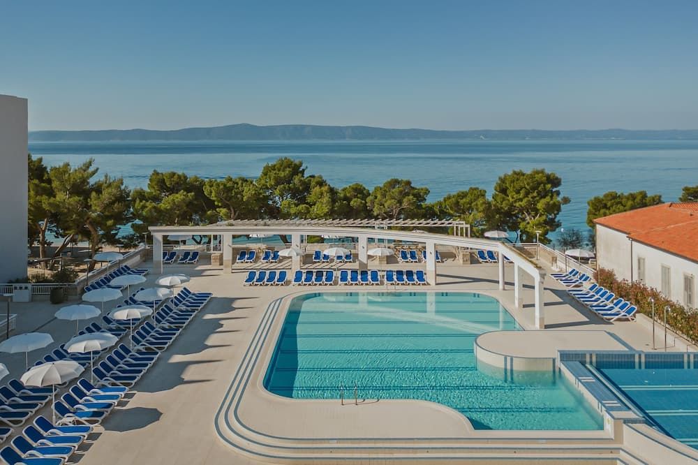 بلو سان هوتل ألجا - توسبي - حوض السباحة