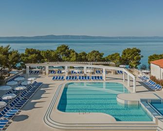 Bluesun Hotel Alga - Tučepi - Piscina