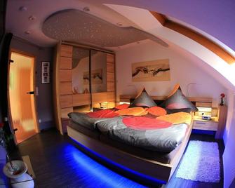 Luxury 4 app. quiet loc. on the Rhine heights near Rheinfels Castle - Sankt Goar - Bedroom