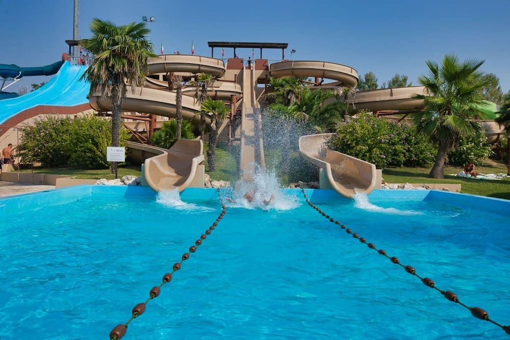 هوتل سيرينا