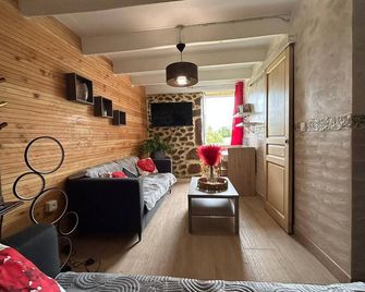 Ardeche Country Gite Open All Year Round - Silhac