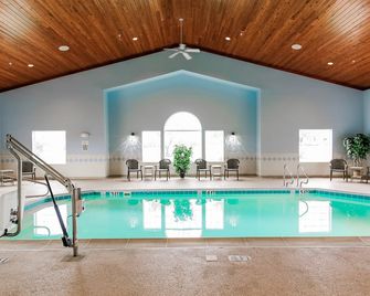 Van Buren Hotel - Shipshewana - Pool