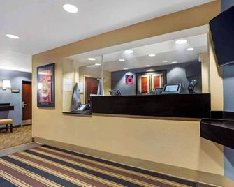 Studio 6 Extended Stay Fishkill Westage Center Ny - Fishkill - Receptionist